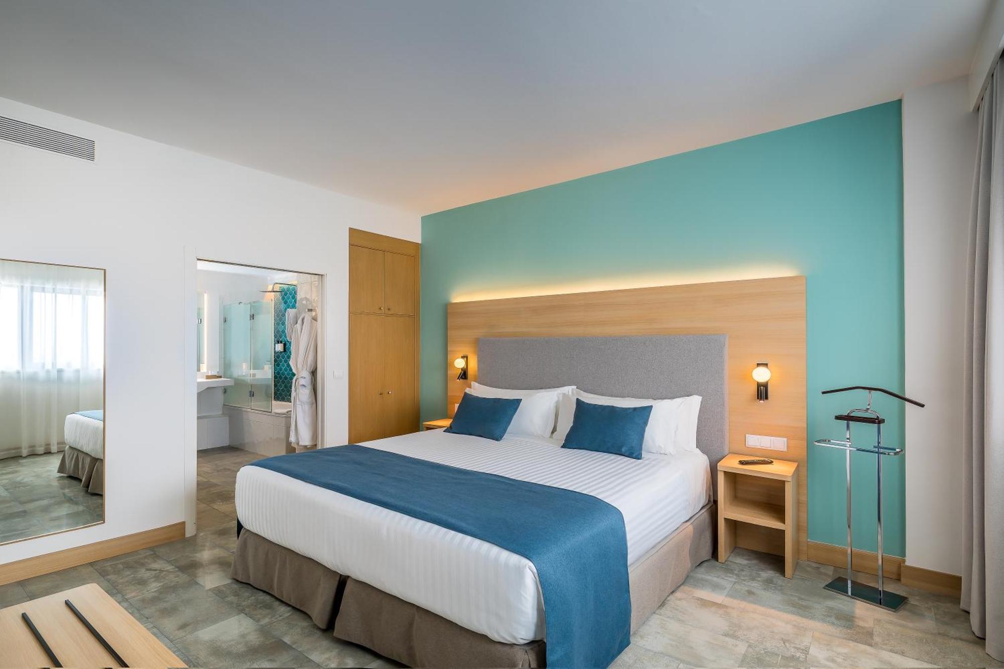 Occidental Agalia 4*